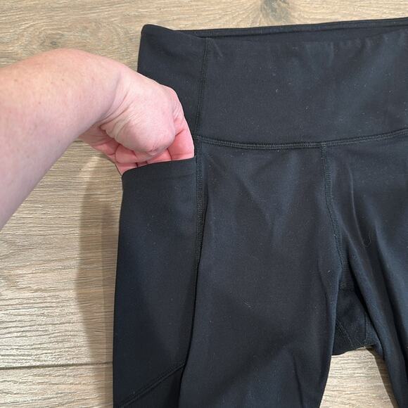 ATHLETA Black Mesh Chaturanga To Town High Rise Active Yoga Workout Capri Size S - Picture 10 of 14